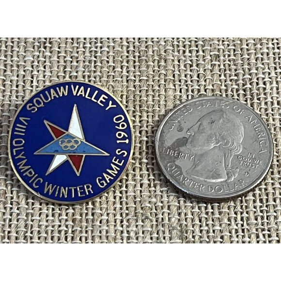 Vintage Commemorative Squaw Valley 1960 VIII Olympic Winter Games Enamel Pin Bad - Picture 3 of 4